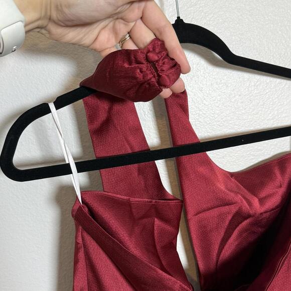 Petal & Pup Wine Red Satin Halter Wide Leg Jumpsuit NWT Size Large - Picture 5 of 5